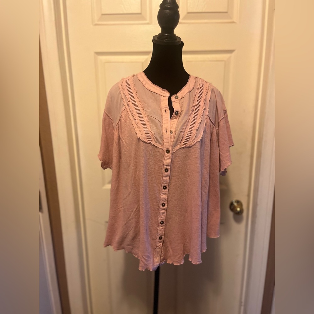 Free People Peasant Style Button-Up Women's Top  size Medium  NWOT